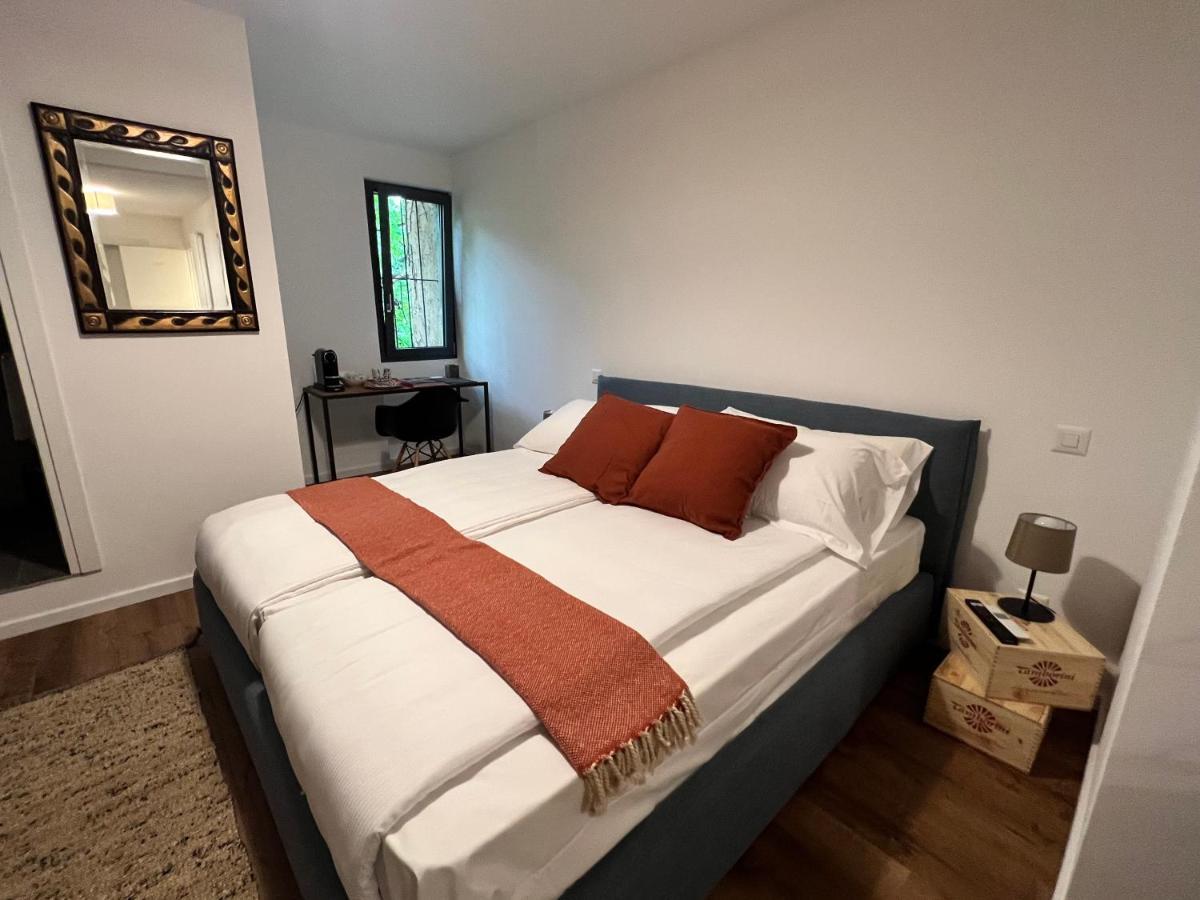 Grotto Del Pan Perdue Bed & Breakfast ลูกาโน ภายนอก รูปภาพ